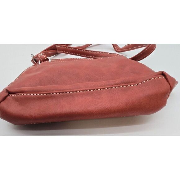 MultiSac Womens Red Faux Leather Crossbody Bag With Adjustable Strap & Interior - Picture 4 of 7